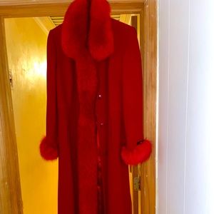 Ladies coat (red)
